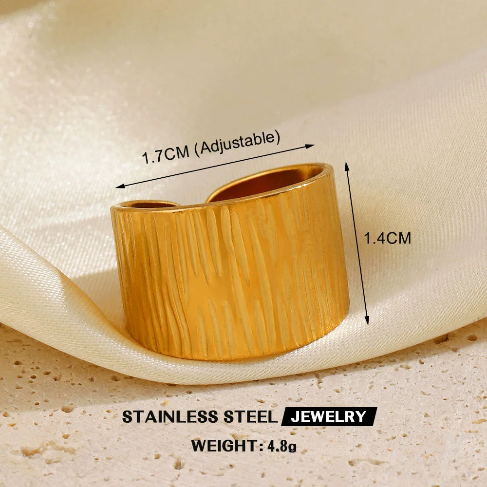 EILIECK 316L Stainless Steel Gold Color Leaves Heart Ring for Women Fashion Statement Waterproof Finger Ring Jewelry Accessories